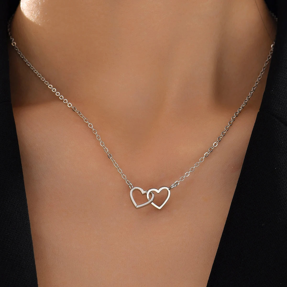 Tiny Cute Double Hollow Heart Chain Necklace Women Fashion Love Necklace Valentine's Day Jewelry for Women Silvery