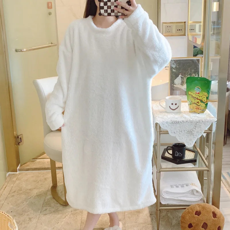 Warm Fleece Nightgown Women's Loose Comfortable Home Clothes plus Size Solid Color Simple Design Sleepwear Casual Outerwear WHITE