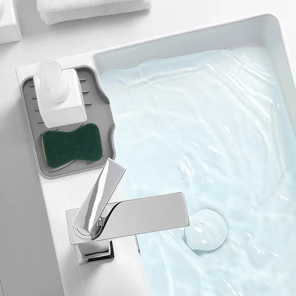 Self Draining Soap Bar Holder Silicone Kitchen Sink Soap Dish Sponge Tray Counter Caddy Organizer for Dish Soap Dispenser