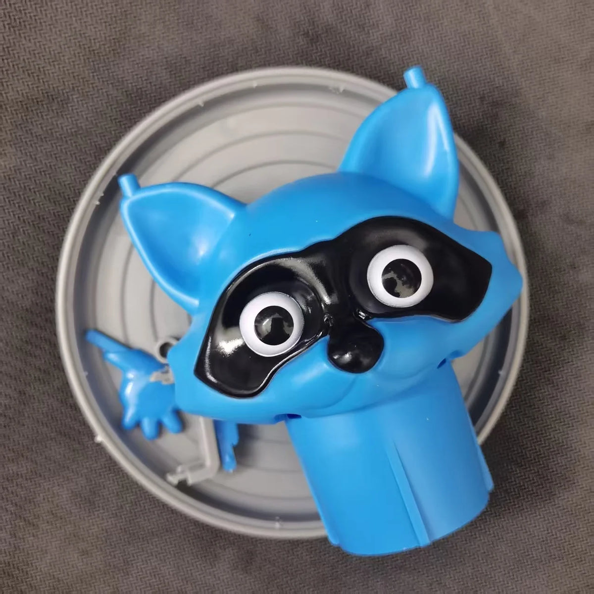 Plastic Animal Toilet Roll Holder in Dog Sheep and Raccoon Designs 1pc blue Raccoon