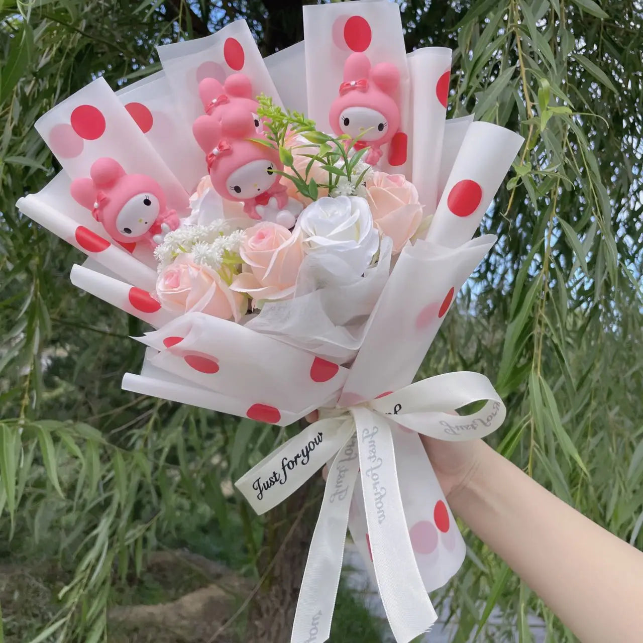 Hello Kitty Vinyl Doll Flower Bouquet Gift – Buy Cute Sanrio Figurine for Girls | Birthday, Valentine & Christmas Present 7
