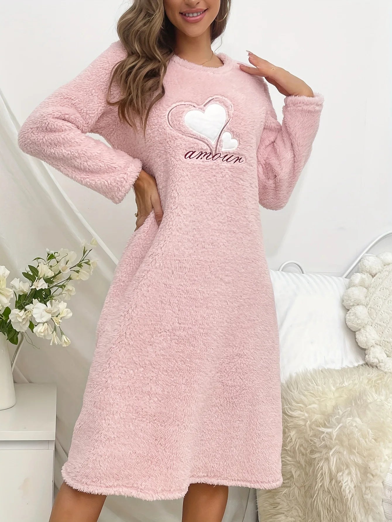Women Flannel Velvet Nightdress Autumn Winter Thicken Warm Nightgown Heart Sleepwear Comfortable Female Causal Home Clothes