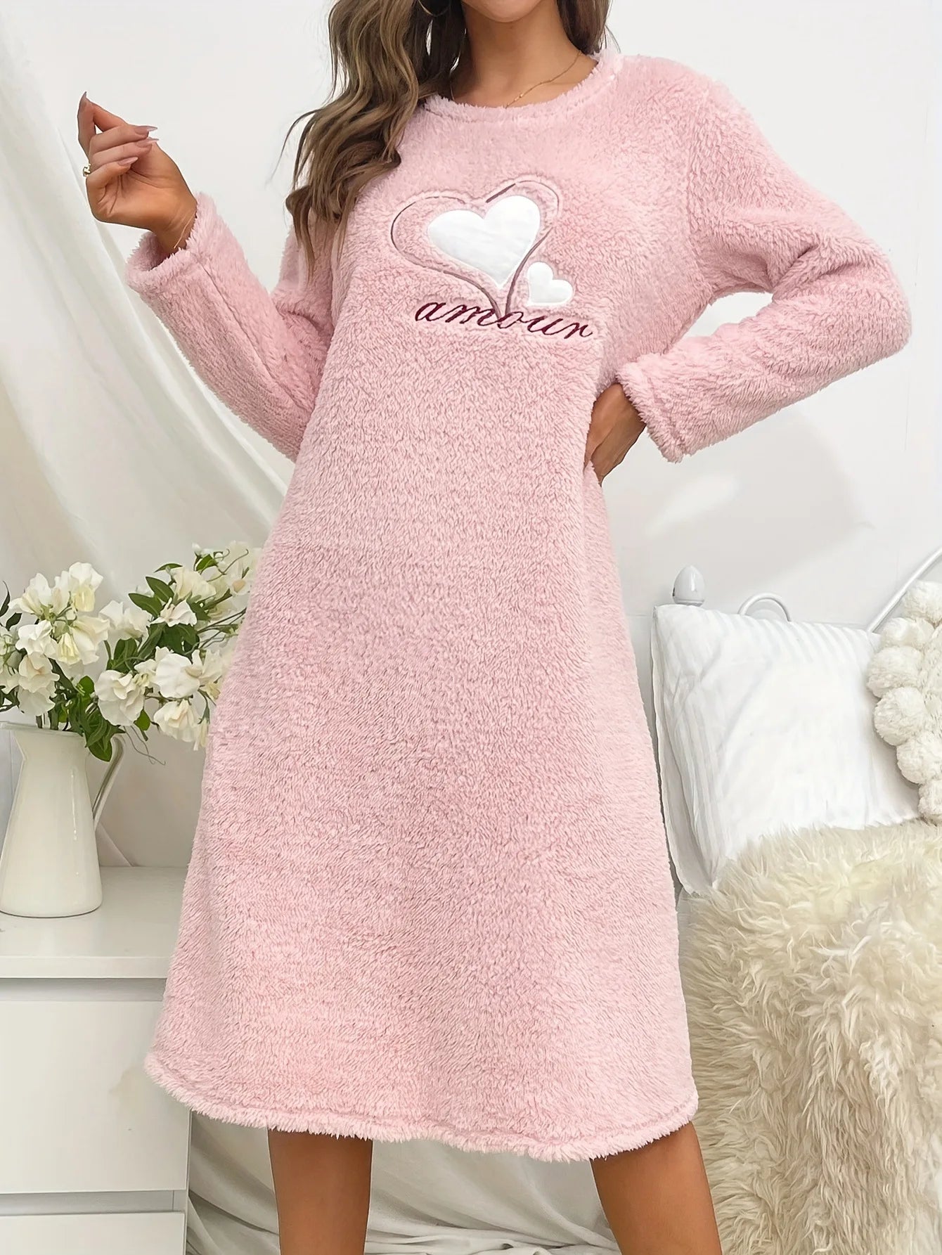 Women Flannel Velvet Nightdress Autumn Winter Thicken Warm Nightgown Heart Sleepwear Comfortable Female Causal Home Clothes