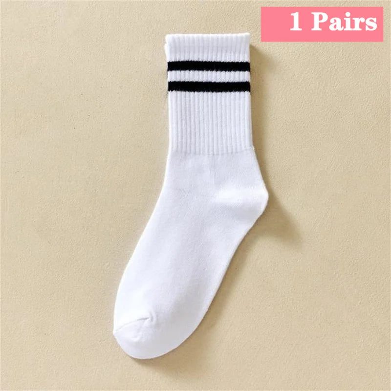 1/7/10/20 Pairs Mid Length Socks Women Classic Black White Solid Color Fashionable Casual Sports Absorbing Breathable Men Socks 1 Pairs