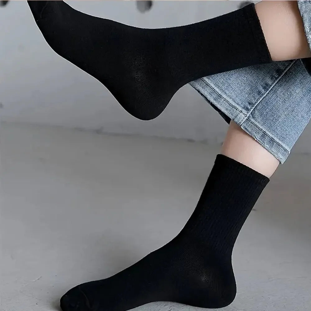 1/7/10/20 Pairs Mid Length Socks Women Classic Black White Solid Color Fashionable Casual Sports Absorbing Breathable Men Socks