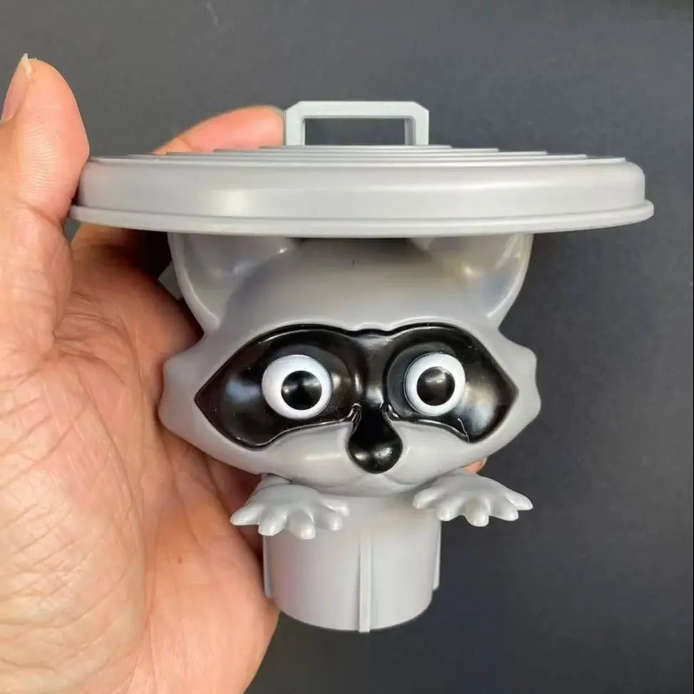 Plastic Animal Toilet Roll Holder in Dog Sheep and Raccoon Designs 1pc gray Raccoon