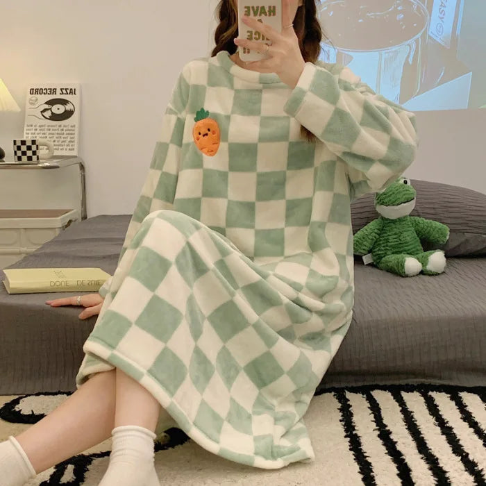 Ladies Nightwear Nightdress Autumn and Winter Coral Velvet Long Sleeve Plaid Dress Striped Student Flannel Dress Large Size Green3