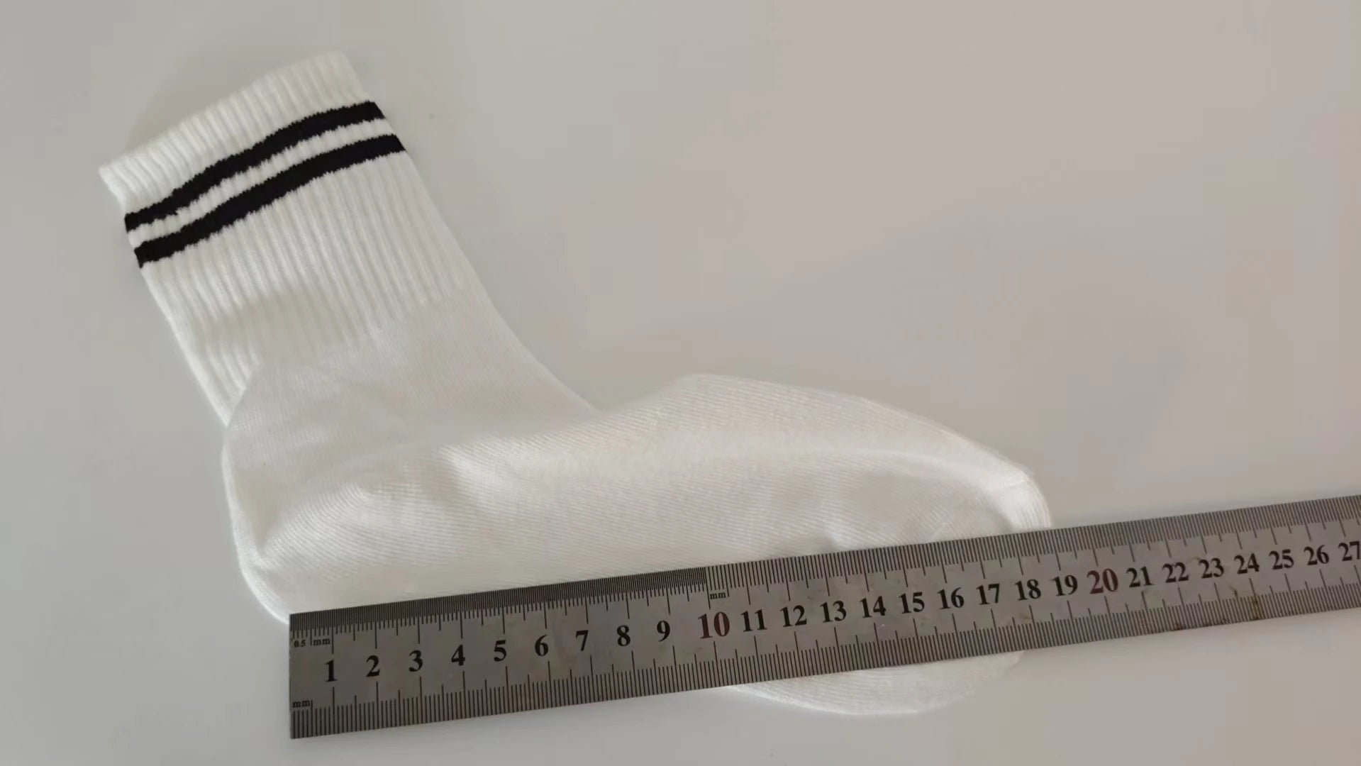 1/6 Pairs Women Mid-Tube Socks Solid Colour Autumn Winter Breathable Comfortable Sport Sweat Absorbent Man And Women's Socks