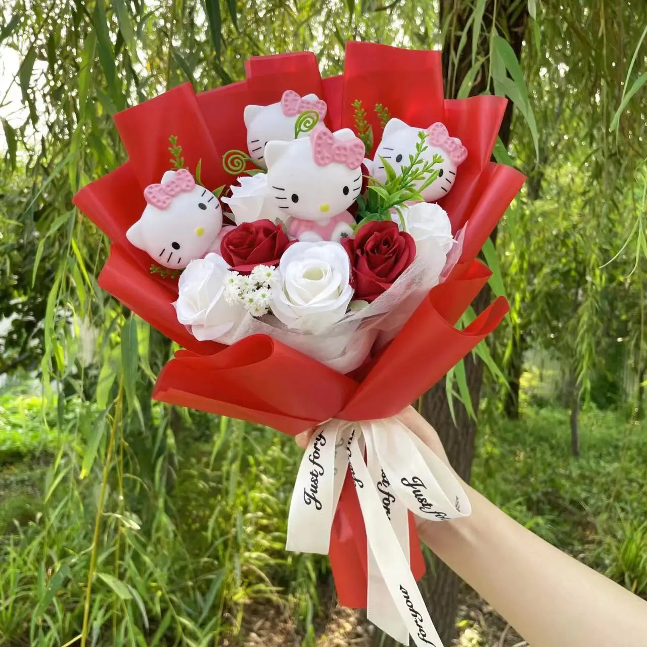 Hello Kitty Vinyl Doll Flower Bouquet Gift – Buy Cute Sanrio Figurine for Girls | Birthday, Valentine & Christmas Present 1